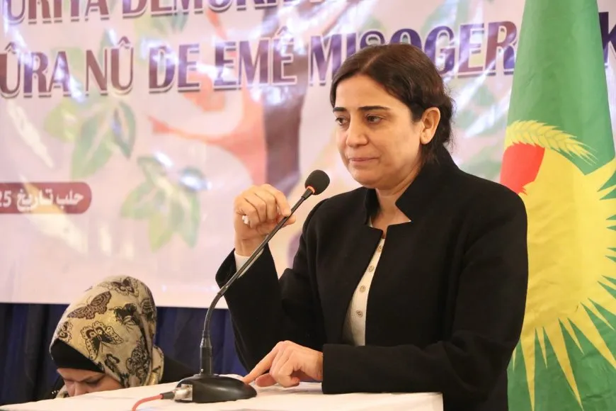 Têkildarî misogerkirina mafên jinan di destûrê de panel