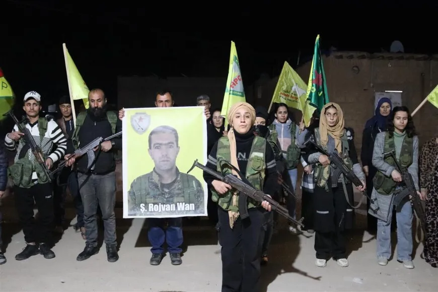 Komîna Şehîd Doran a Dirbêsiyê tabûra şehîd Rojvan ava kir