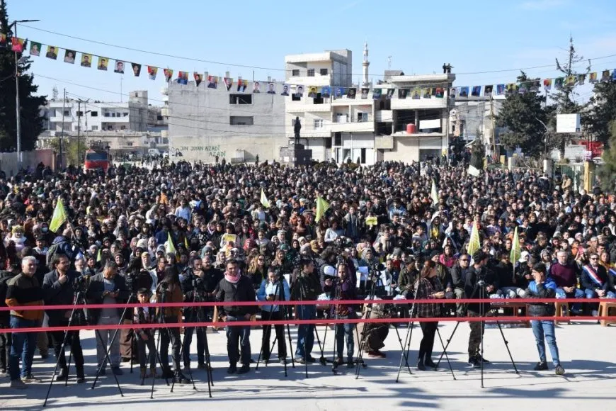  Şêniyên Kobanê salvegera rizgarkirina Kobanê bi şahiyekê pîroz kir