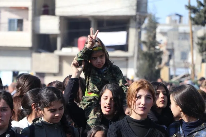  Şêniyên Kobanê salvegera rizgarkirina Kobanê bi şahiyekê pîroz kir