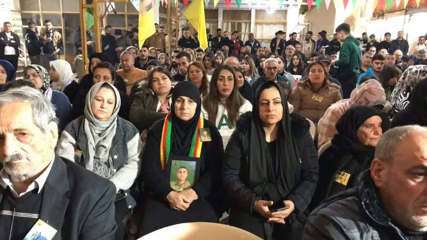Şehîdên bendava Tişrînê û Pira Qereqozaqê li Beyrûtê hatin bibîranîn