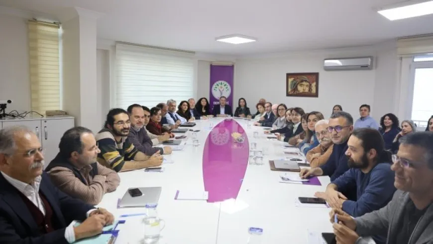 Rêveberiya Navendî ya DEM Partiyê civiya