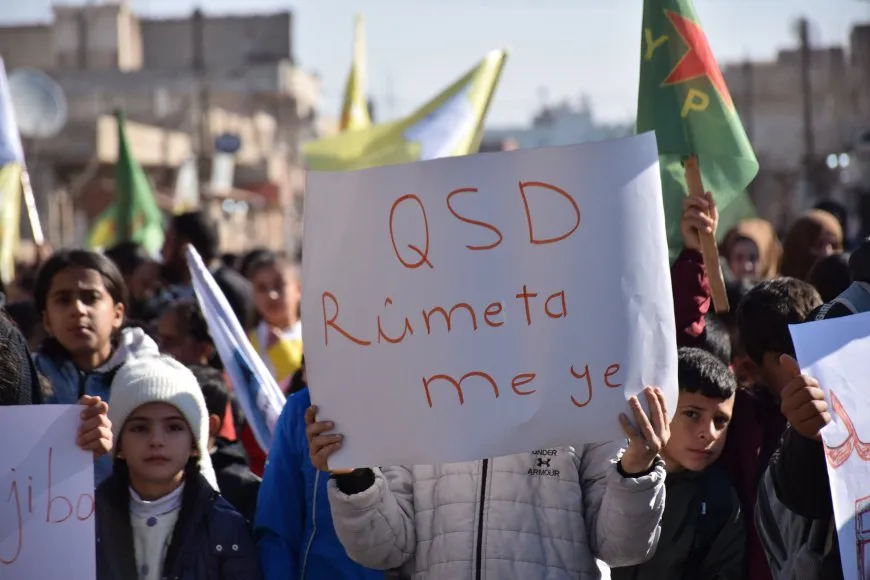 Xwendekar û mamosteyan xwest hesab ji dewleta Tirk a dagirker bê pirsîn
