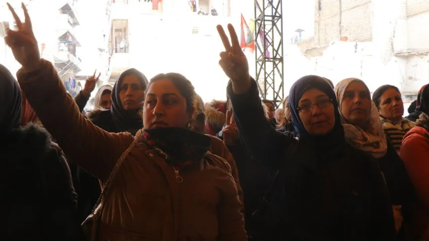 Xelkê Helebê 2 şehîd bi bîr anîn