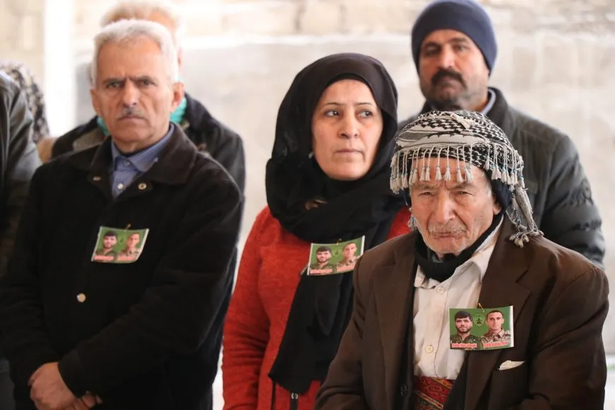 Xelkê Helebê 2 şehîd bi bîr anîn