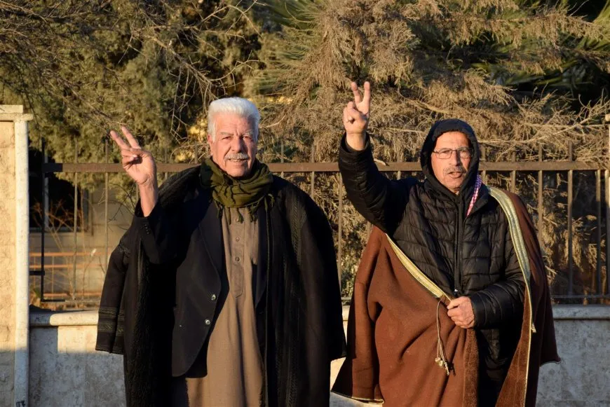 Bi sedan şêniyên Cizîrê ber bi bendava Tişrînê ve ketin rê