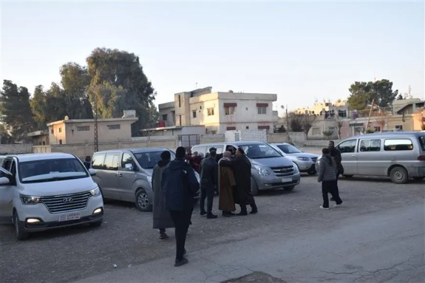 Bi sedan şêniyên Cizîrê ber bi bendava Tişrînê ve ketin rê