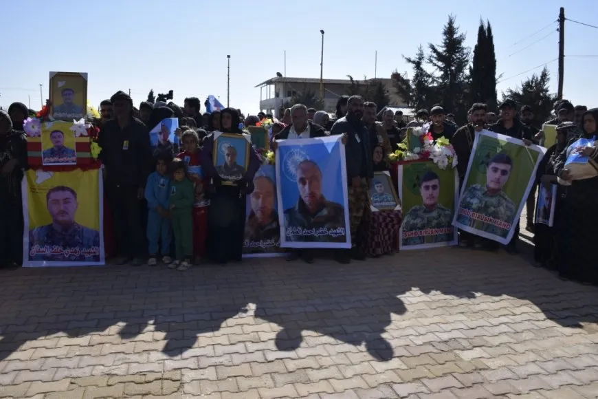 Li Hesekê merasîma oxirkirina 2 şehîdan