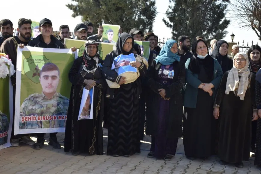 Li Hesekê merasîma oxirkirina 2 şehîdan