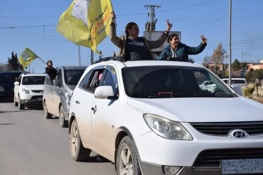 Xelkê Kobanê nobedarên Tişrînê bi coş pêşwazî kirin
