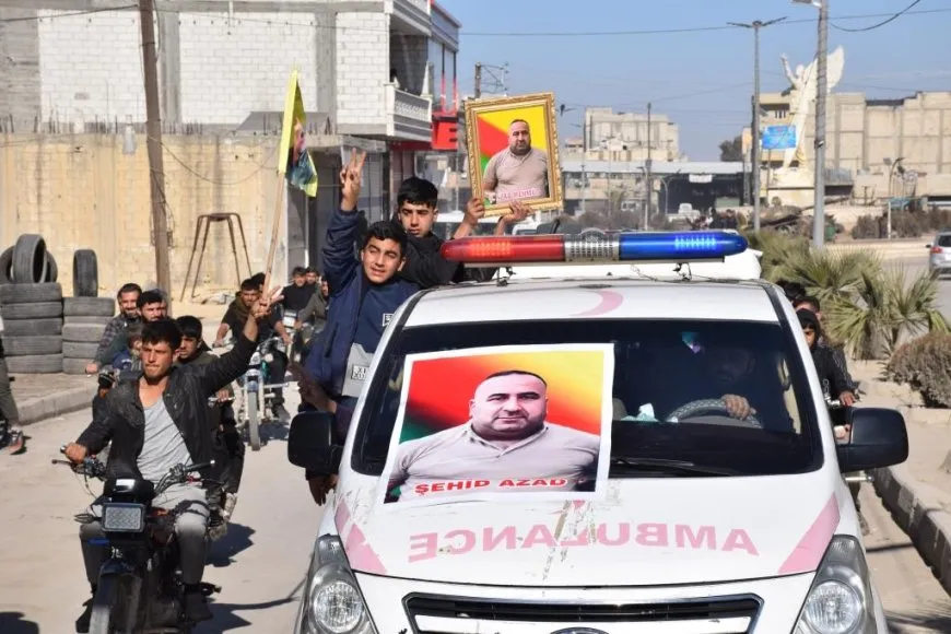 Li Kobanê ji bo 12 şehîdan merasîm
