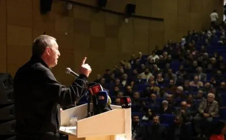 Bakirhan: Rêya banga dîrokî Amedê û Enqereyê re derbas dibe