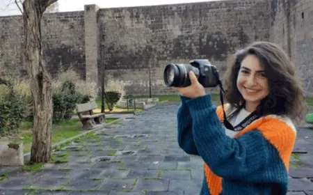 Dadgehê biryara girtina nûçegihana JinNewsê Oznur Deger da