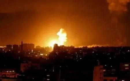 Artêşa Îsraîlê li Sûriyeyê depoyên çekan bombebaran kirin