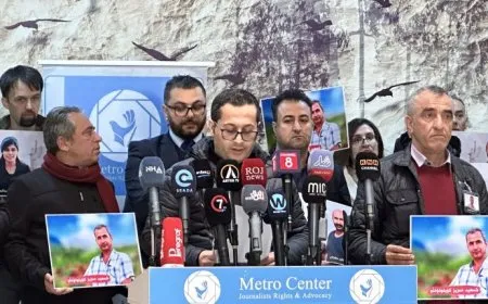 ‘Em nahêlin pênûs û kameraya Şehîd Azîz li erdê bimîne’