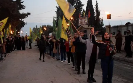 Li Heleb, Dêrazor û Dirbêsiyê Komploya Navneteweyî hat şermezarkirin