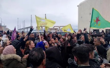 Karwana şêniyên bajarên Cizîrê gihîşt Bendava Tişrînê
