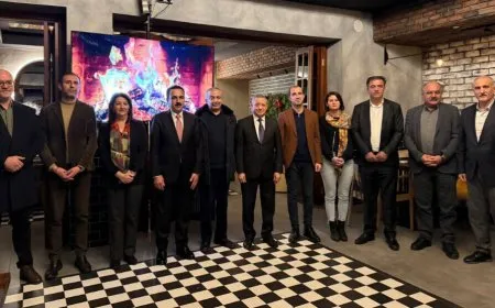 Şandeya DEM Partiyê ya Îmraliyê bi Waliyê Hewlêrê re hevdîtin kir