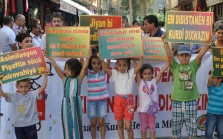 PJAK: Hemû malên Kurdan bikin dibistanên zimanê Kurdî