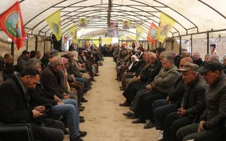 Şêniyên Qamişloyê ji malbata şehîd Bêkes re sersaxî xwest