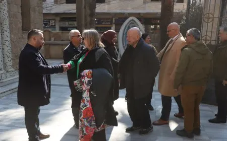 Şandeya Brîtanî serdana partiyên siyasî û nûnerên pêkhateyan kir