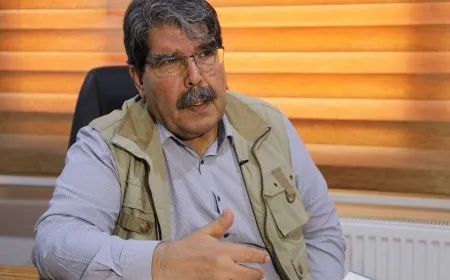 Muslim: Ger êrişên li dijî me rawestîn hewcedarî bi çekê tune ye