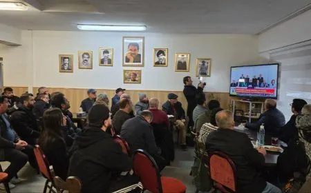 Kurdistaniyên li Ewropa bi coşeke mezin banga Rêber Apo guhdar kir