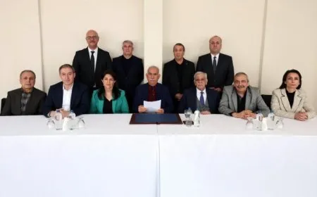 Hurgiliyên kêliyên dîrokî yên li Îmraliyê