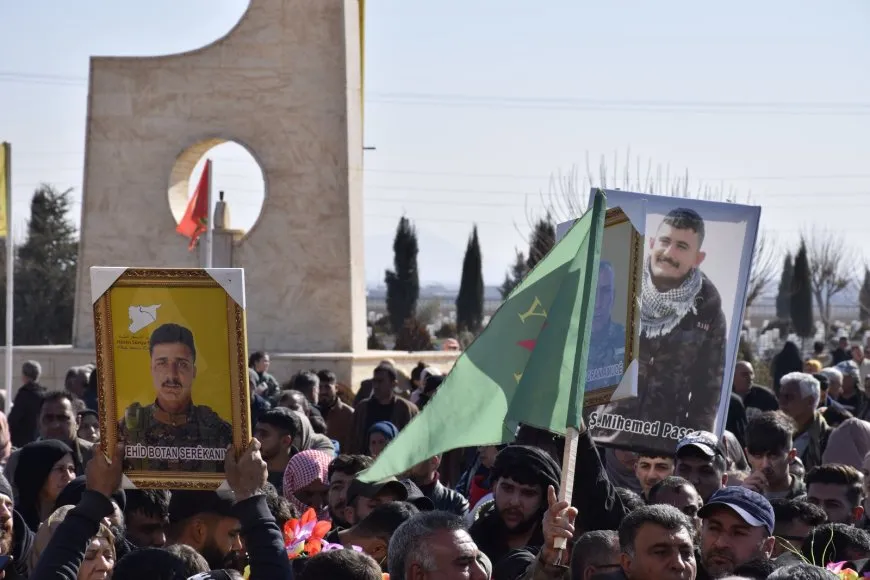 Şêniyên Hesekê 2 şehîdên xwe spartin axê