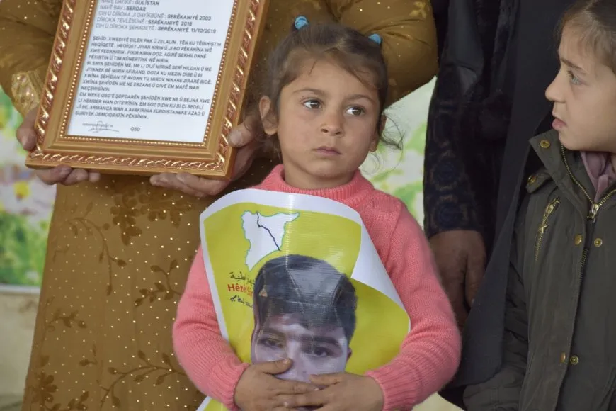 Şêniyên Hesekê 2 şehîdên xwe spartin axê