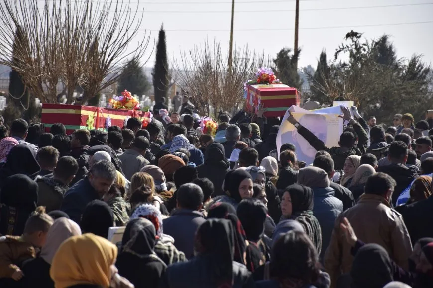 Şêniyên Hesekê 2 şehîdên xwe spartin axê