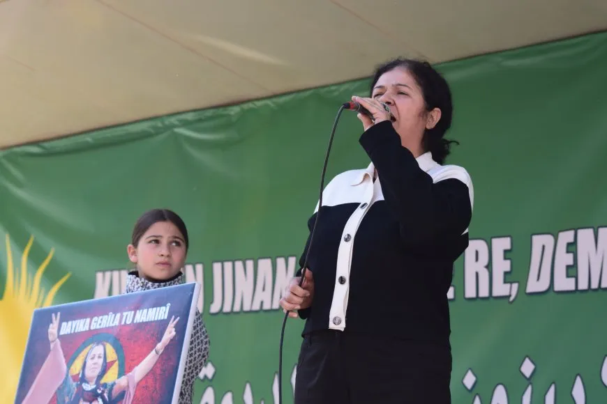 Li Qamişlo û Reqayê çalakî: Cihê qatilên jinan di Sûriyeya demokratîk de nîn e