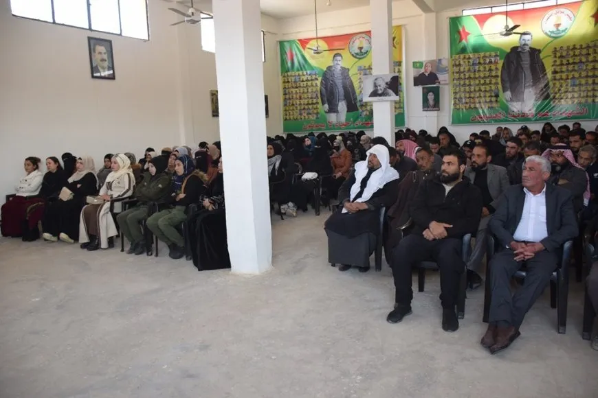 ˋEm bi însiyatîfên ji bo bidawîkirina krîzê re ne lê ne li ser hesabê gelˊ