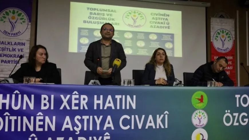 ‘Abdullah Ocalan 26 sal in çareseriyê pêşniyar dike’