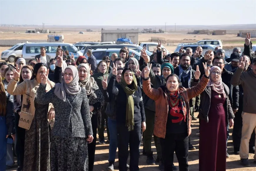 Şêniyên Dirbêsiyê û Zirganê sersaxî da malbatên şehîd Kendal û Dildar
