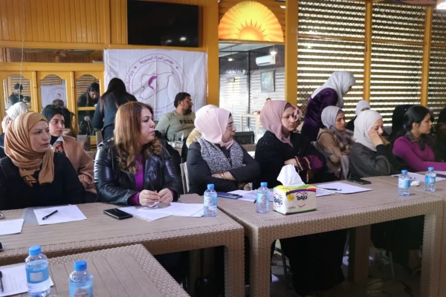 Pirsgirêkên ku jinên Sûriyeyî rû bi rû dimînin hatin nîqaşkirin