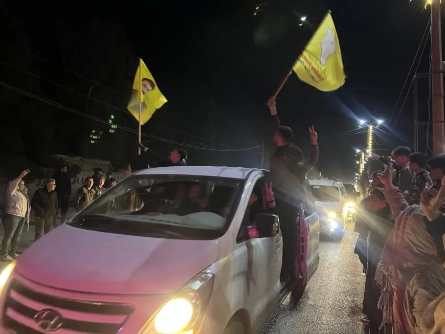 Şêniyên Hesekê berxwedêrên ji Tişrînê vegeriyan pêşwazî kirin
