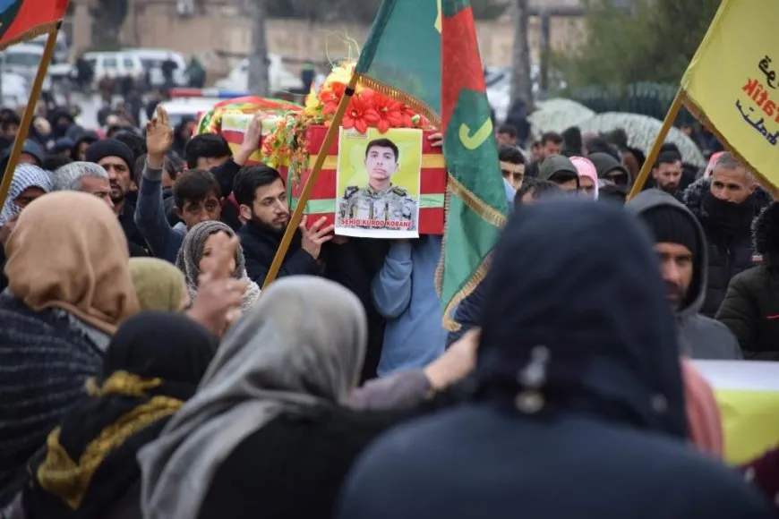 Li kobanê Şervanê QSD`ê Kurdo Kobanê hate oxir kirin