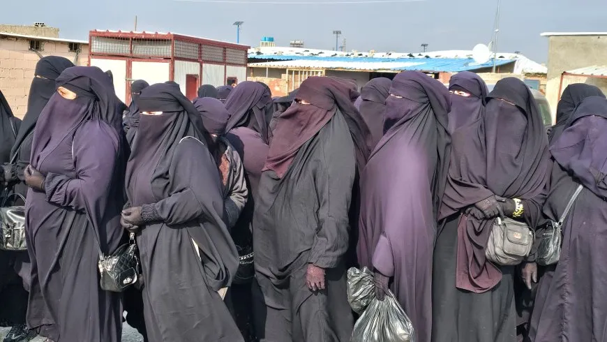 Komeke nû ya penaberên Iraqî ji kampa Holê derket