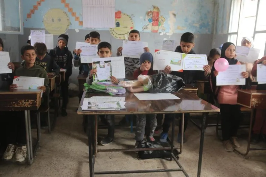 Xwendekarên serketî yên Dêrazorê hatin xelatkirin