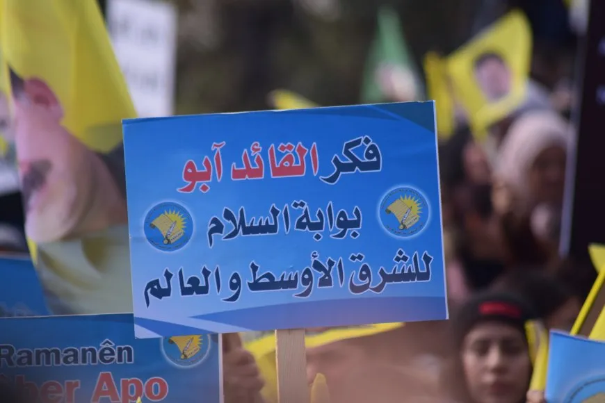 Bi hezaran jinan dawaza azadiya fîzîkî ya Rêber Abdullah Ocalan kirin