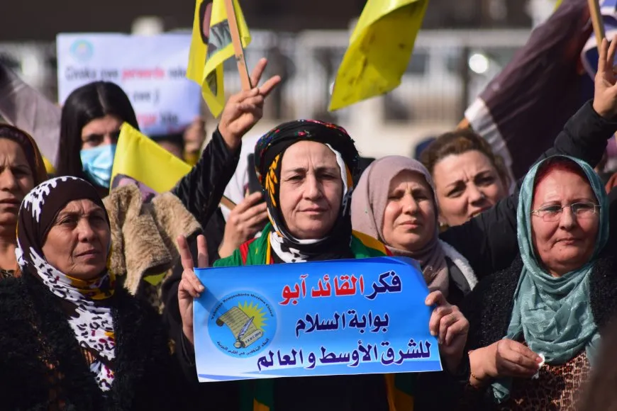 Bi hezaran jinan dawaza azadiya fîzîkî ya Rêber Abdullah Ocalan kirin