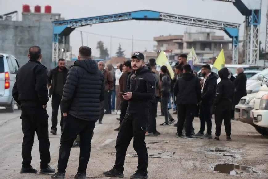 Şêniyên Qamişlo û Amûdê şehîd Hêva û Dilawer Erebo li Qamişloyê pêşwazî kirin