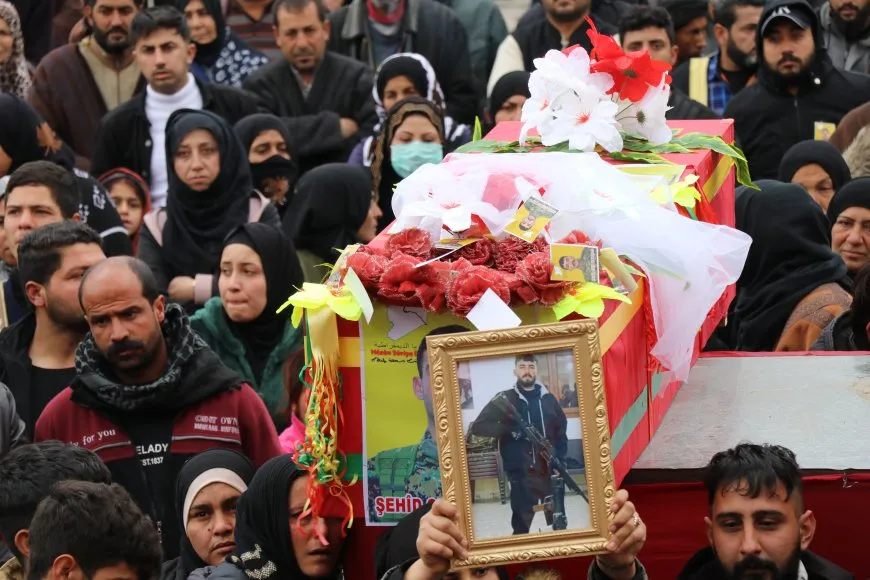 Du şehîdên QSD'ê bi dirûşmeyan hatin oxirkirin