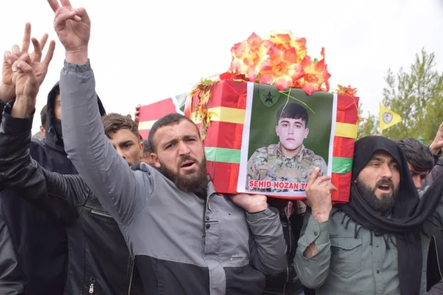 Şehîd Hozan rêya bavê xwe yê şehîd şopand