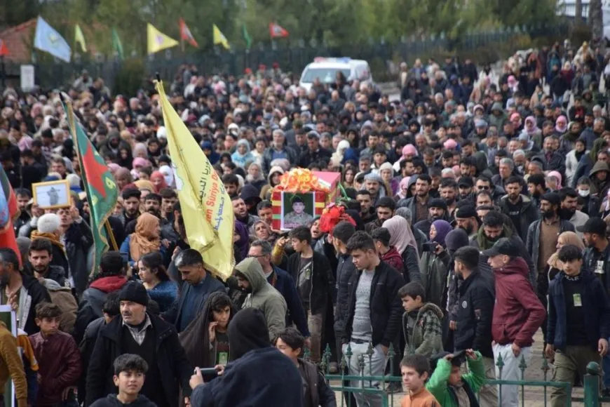 Şehîd Hozan rêya bavê xwe yê şehîd şopand