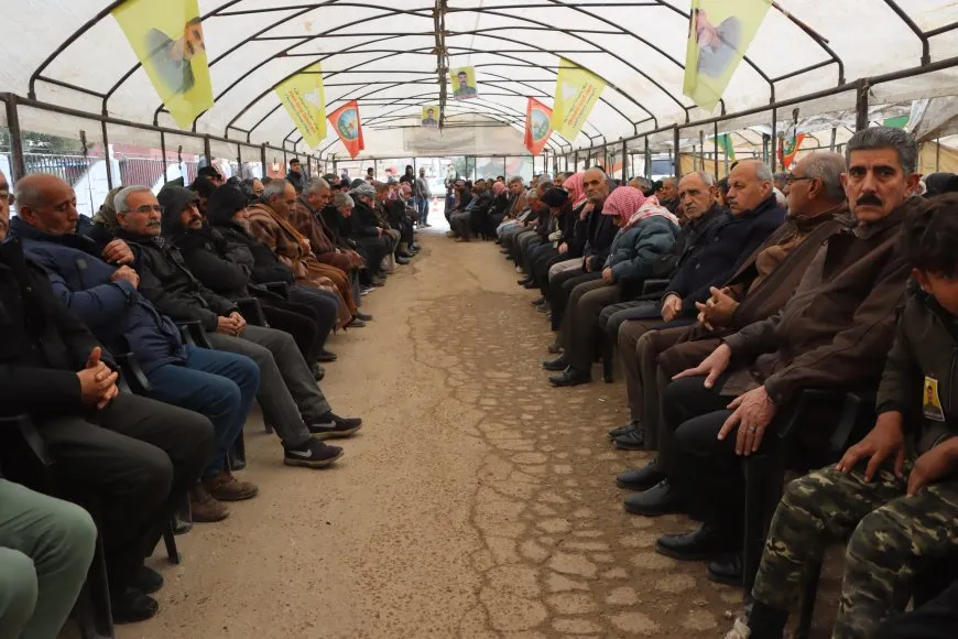 Xelkê Qamişlo sersaxî dan malbatên du şehîdan