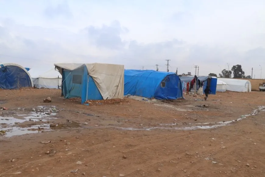 Koçberên Efrîn û Şehbayê di rewşeke dijwar de dijîn
