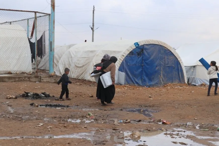 Koçberên Efrîn û Şehbayê di rewşeke dijwar de dijîn