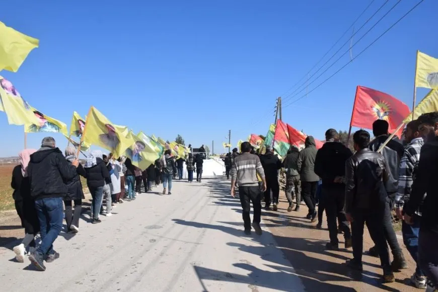 Meşa dirêj a ciwanên Firatê dest pê kir